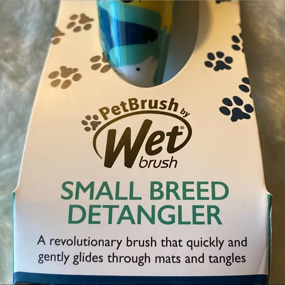 Detangler Brush For Small Breeds Of Dog - Brand: Wet Brush 🐕